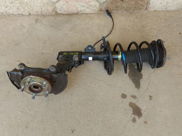 bontott TOYOTA AURIS Bal Gólyaláb Csonkállvánnyal