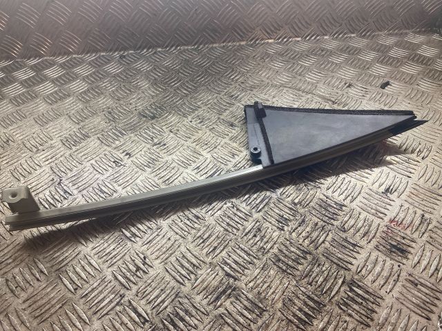 bontott TOYOTA AURIS Bal hátsó Ablak Sín