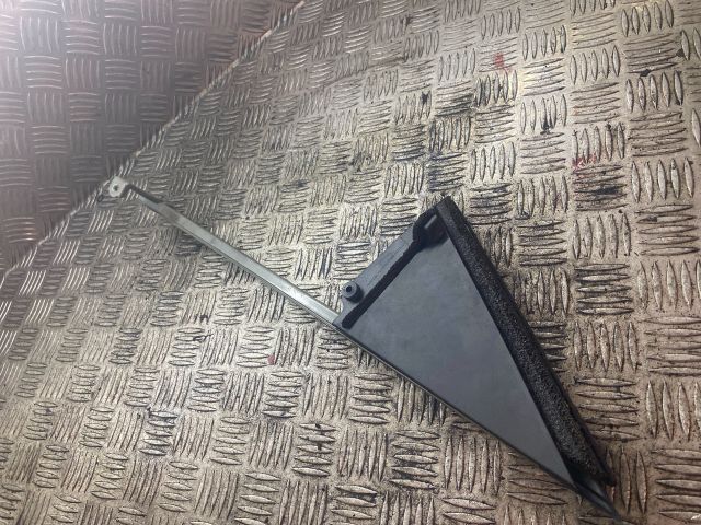 bontott TOYOTA AURIS Bal hátsó Ablak Sín