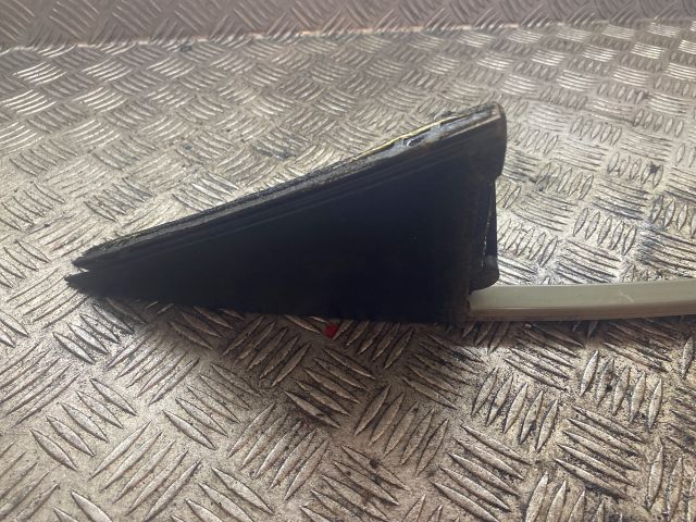 bontott TOYOTA AURIS Bal hátsó Ablak Sín