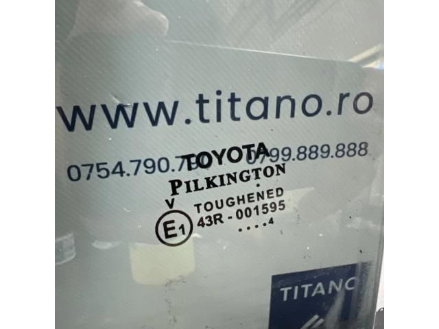 bontott TOYOTA AURIS Bal hátsó Ablak