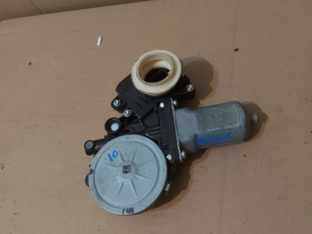 bontott TOYOTA AURIS Bal hátsó Ablakemelő Motor