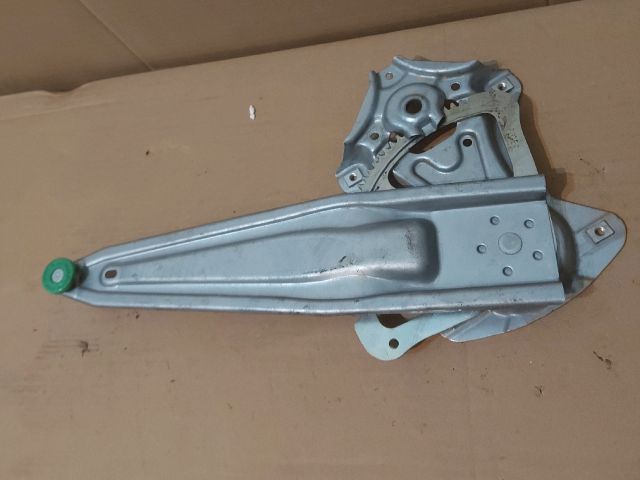 bontott TOYOTA AURIS Bal hátsó Ablakemelő Szerkezet (Elektromos)