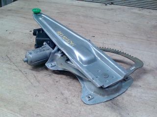 bontott TOYOTA AURIS Bal hátsó Ablakemelő Szerkezet (Elektromos)