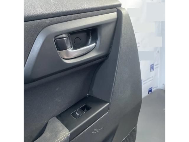 bontott TOYOTA AURIS Bal hátsó Ajtó Kárpit