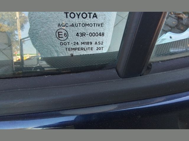 bontott TOYOTA AURIS Bal hátsó Ajtó Kárpit