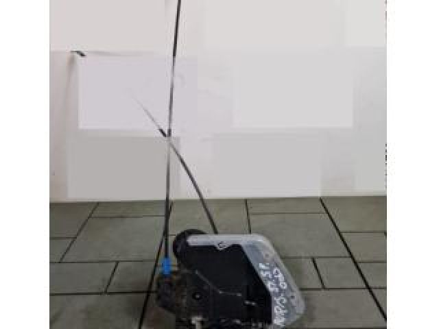 bontott TOYOTA AURIS Bal hátsó Ajtózár