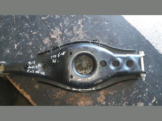 bontott TOYOTA AURIS Bal hátsó Alsó Lengőkar