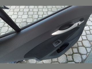 bontott TOYOTA AURIS Bal hátsó Fixüveg (Ajtóban)