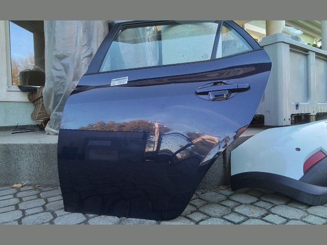 bontott TOYOTA AURIS Bal hátsó Fixüveg (Ajtóban)