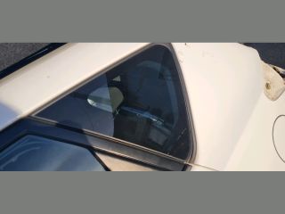 bontott TOYOTA AURIS Bal hátsó Fixüveg (Ajtóban)