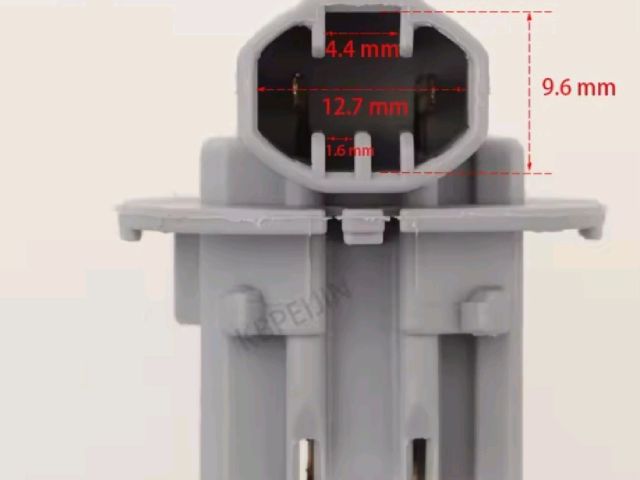 bontott TOYOTA AURIS Bal Hátsó Lámpa Foglalat