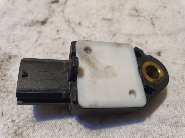 bontott TOYOTA AURIS Bal hátsó Oldal Ütközés Érzékelő