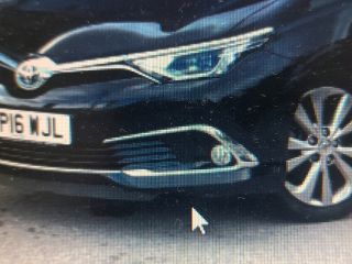 bontott TOYOTA AURIS Bal Ködfényszóró Lámpakeret