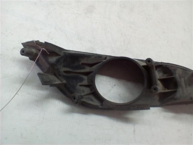 bontott TOYOTA AURIS Bal Ködzárófény Keret