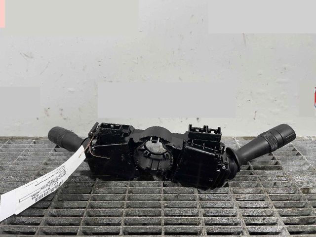 bontott TOYOTA AURIS Bal Kormánykapcsoló Irányjelző