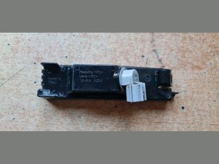 bontott TOYOTA AURIS Bal Rendszámtábla Világítás