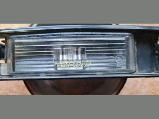 bontott TOYOTA AURIS Bal Rendszámtábla Világítás