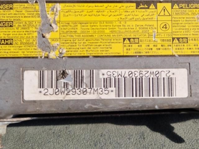 bontott TOYOTA AURIS Bal Térdlégzsák