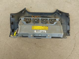 bontott TOYOTA AURIS Bal Térdlégzsák