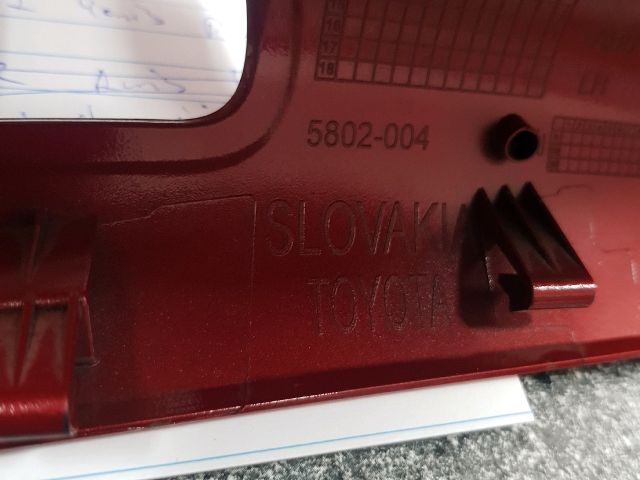 bontott TOYOTA AURIS Bal Visszapillantó Tükör Burkolat