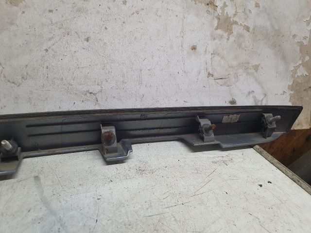 bontott TOYOTA AURIS Csomagtérajtó Díszléc