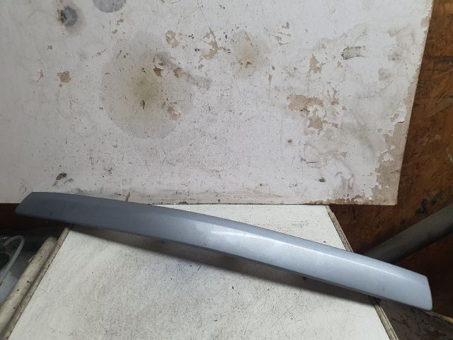 bontott TOYOTA AURIS Csomagtérajtó Díszléc