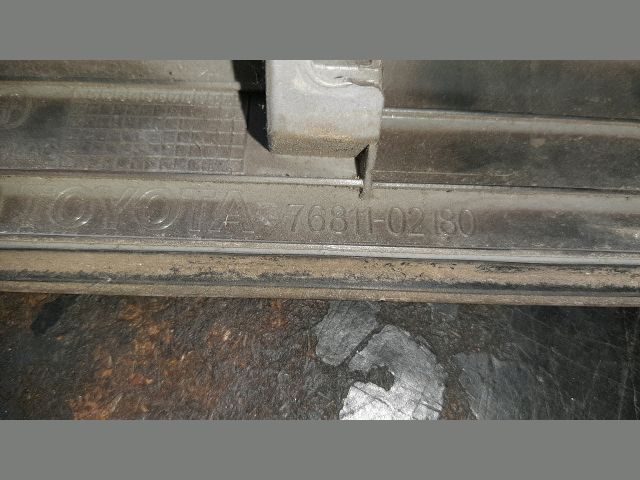 bontott TOYOTA AURIS Csomagtérajtó Díszléc