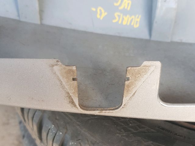 bontott TOYOTA AURIS Csomagtérajtó Díszléc