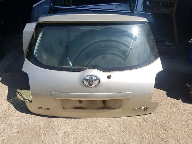 bontott TOYOTA AURIS Csomagtérajtó (Részeivel)