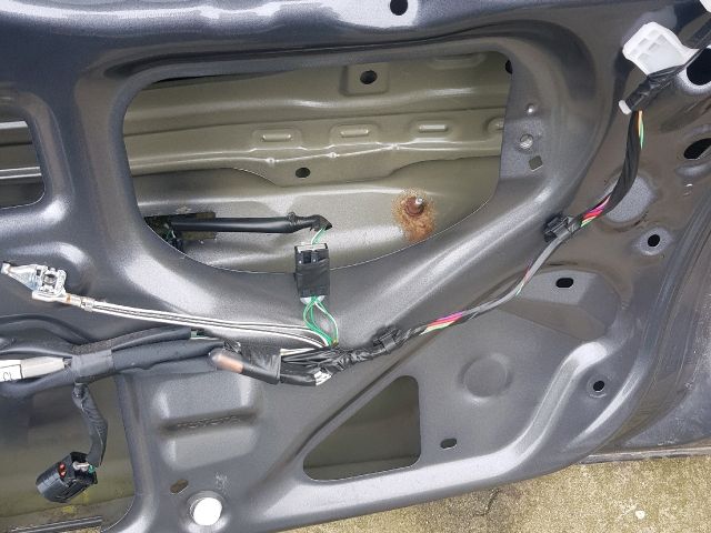 bontott TOYOTA AURIS Csomagtérajtó (Részeivel)