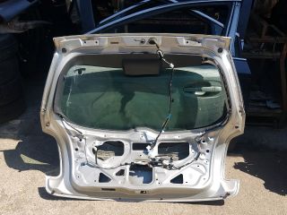 bontott TOYOTA AURIS Csomagtérajtó (Részeivel)