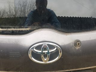 bontott TOYOTA AURIS Csomagtérajtó (Részeivel)
