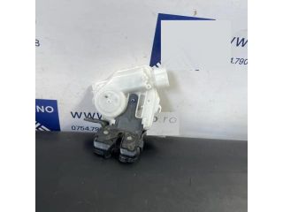 bontott TOYOTA AURIS Csomagtérajtó Zárszerkezet