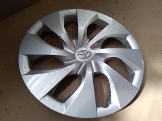 bontott TOYOTA AURIS Dísztárcsa (1 db)