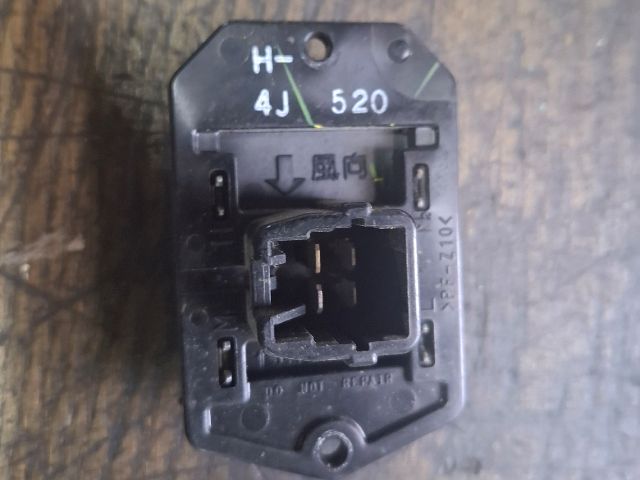 bontott TOYOTA AURIS Előtét Ellenállás Fűtőmotor