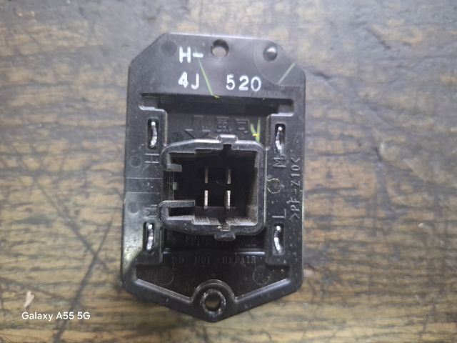 bontott TOYOTA AURIS Előtét Ellenállás Fűtőmotor