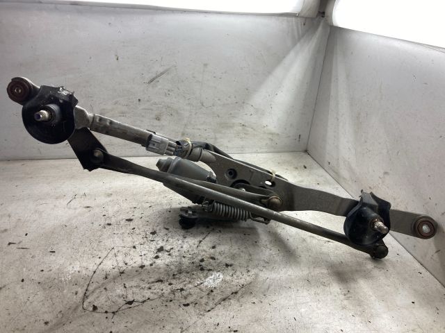 bontott TOYOTA AURIS Első Ablaktörlő Szerkezet Motorral