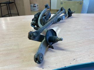 bontott TOYOTA AURIS Első Ablaktörlő Szerkezet Motorral