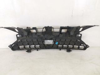 bontott TOYOTA AURIS Első Lökhárító Alsó Középső Díszrács