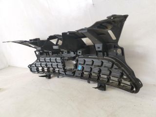 bontott TOYOTA AURIS Első Lökhárító Alsó Középső Díszrács