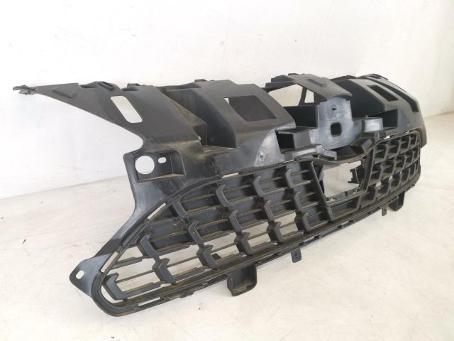 bontott TOYOTA AURIS Első Lökhárító Alsó Középső Díszrács