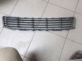 bontott TOYOTA AURIS Első Lökhárító Alsó Középső Díszrács