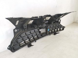 bontott TOYOTA AURIS Első Lökhárító Alsó Középső Díszrács