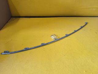 bontott TOYOTA AURIS Első Lökhárító Díszléc