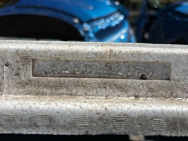 bontott TOYOTA AURIS Első Lökhárító Ütközés Elnyelő Hab