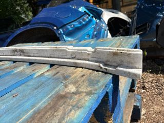 bontott TOYOTA AURIS Első Lökhárító Ütközés Elnyelő Hab