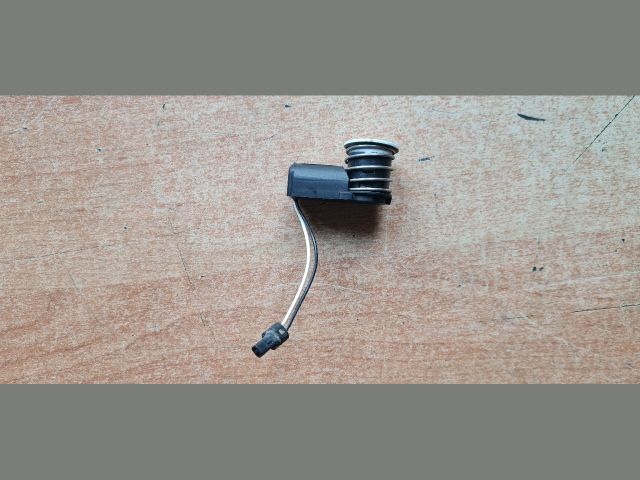 bontott TOYOTA AURIS Első Tolatóradar Fej