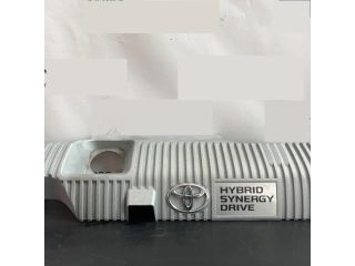 bontott TOYOTA AURIS Felső Hűtőburkolat