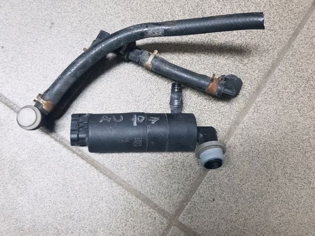 bontott TOYOTA AURIS Fényszórómosó Szivattyú